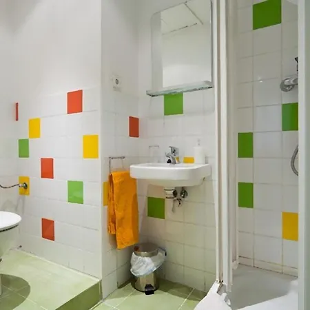 La Casa De Laura Nisia 3* Barcelona