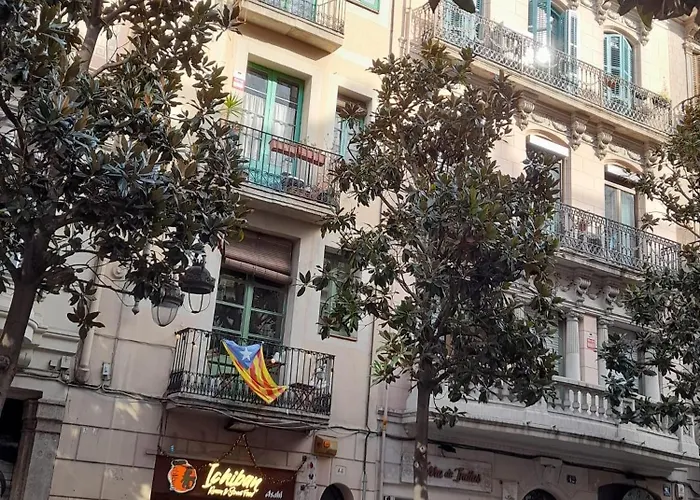 La Casa De Laura Nisia برشلونة