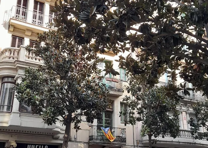 La Casa De Laura Nisia فندق مبيت وإفطار برشلونة