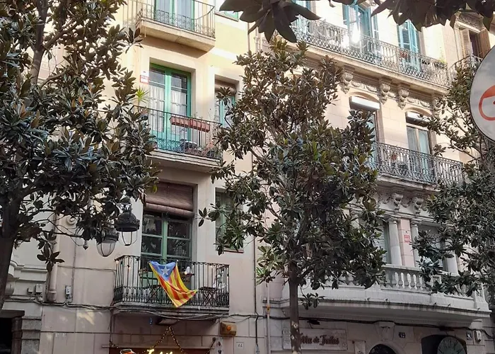 La Casa De Laura Nisia 4* برشلونة